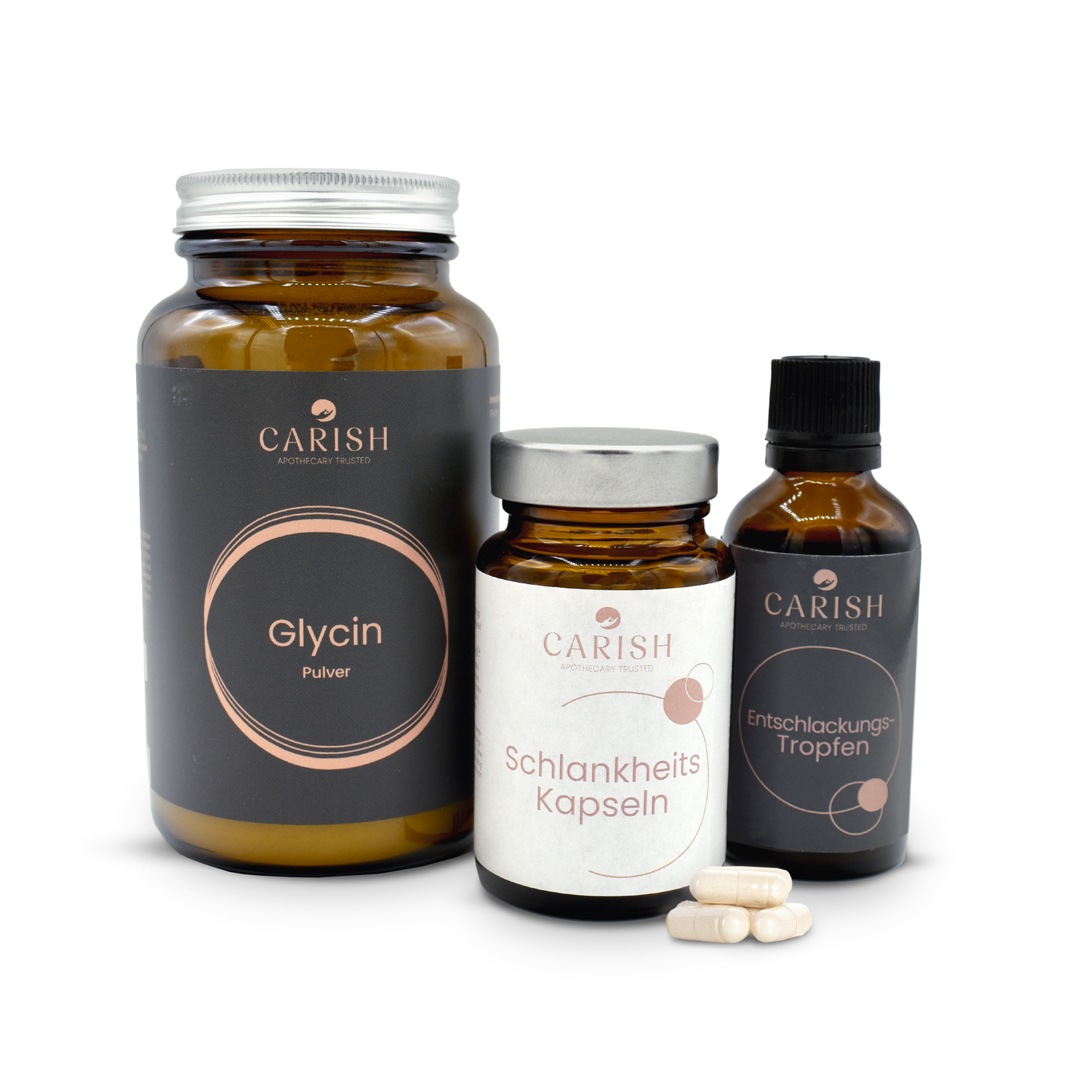 Im Bild die 3 Produkte des Bikinipakets. Ganz links das Glycin, in der Mitte die Schlankheitskapseln und rechts die Entschlackungstropfen. Alle Produkte in einer dunkelbraunen Glasverpackung mit silbernem Deckel und weißem oder schwarzem Etikett.
