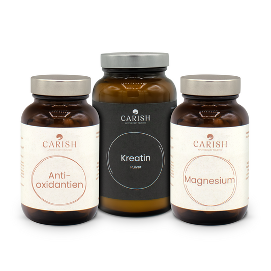 Die 3 Produkte des Muskelpakets zum Aufbau von Muskeln bei Sportlern. Ganz links die Antioxidantien Kapseln, in der Mitte das Kreatin Pulver und rechts die Magnesium Kapseln. Alle Produkte sind jeweils in einer dunkelbraunen Glasverpackung mit silbernem Deckel.